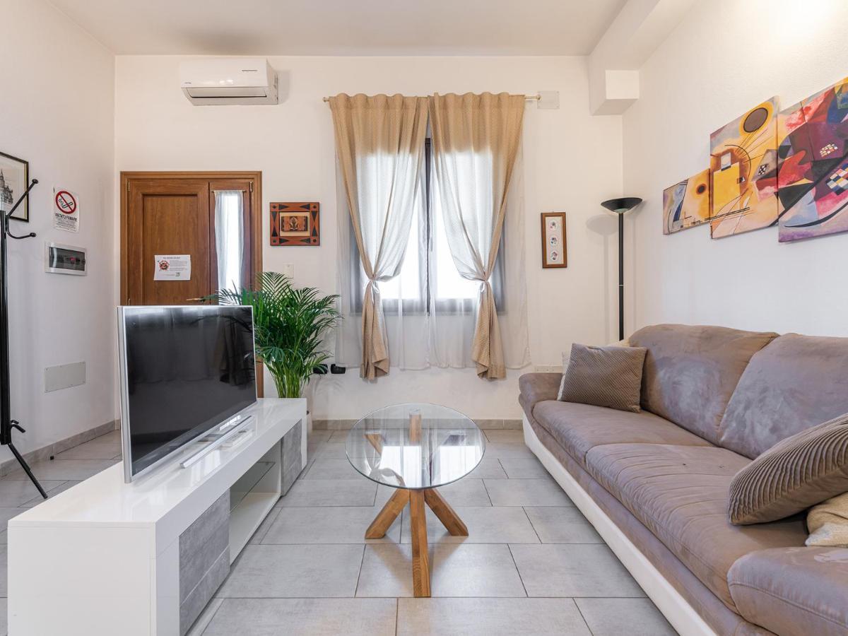La Mariposa - Bellavita Apartments Assemini Dış mekan fotoğraf